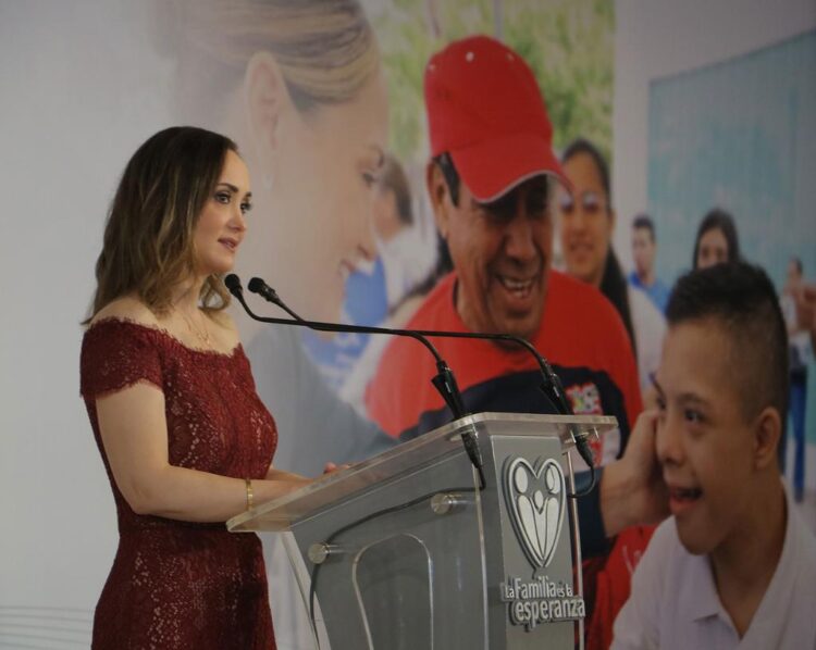 Destacado Informe de Actividades rindió la Sra. Ana Cristina Organista de Oseguera