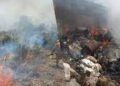 Bomberos controlan fumarolas ante riesgo de un incendio