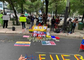 Mexicanos piden a Gobierno emitir postura sobre conflicto que se vive en Colombia