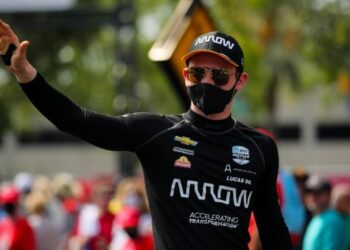 Piloto mexicano consigue su primer triunfo en Indy Car