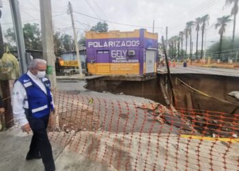 Reparación de socavón durará dos meses