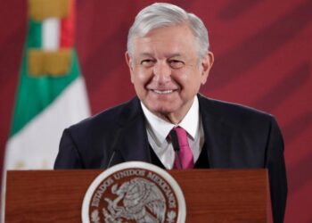 AMLO; no importa lo que dice la mayoría, se debe volver a clases