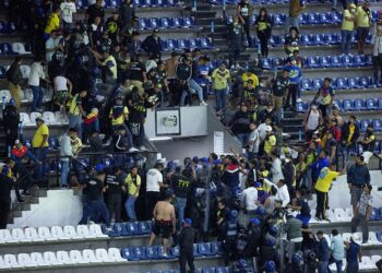 Pleitos en la aficion en el America vs Pumas