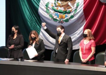 Toma Samuel protesta como Gobernador Constitucional de Nuevo León