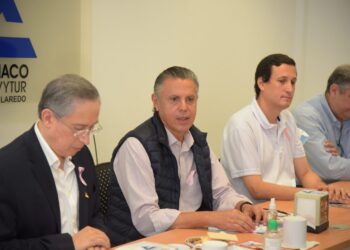 En Gira por Tamaulipas Chucho Nader Promueve Tampico en Nuevo Laredo