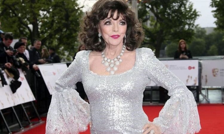 Asegura Joan Collins que su ex marido la violó a los 17 años