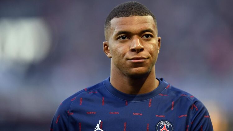 Kylian Mbappé sale a dar la cara tras la vergonzosa eliminación del PSG