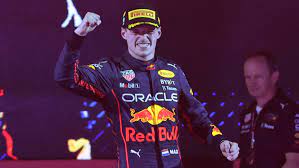 Max Verstappen se queda con el primer lugar del GP de Arabia Saudita y Checo termina cuarto