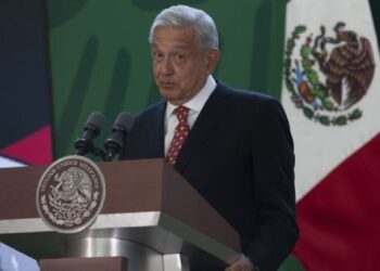 INE ordena retirar mañanera de AMLO desde el AIFA