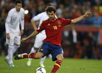 «Cesc Fàbregas Anuncia su Retiro del Fútbol Profesional»