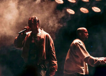 Kanye West Acompaña a Travis Scott en Concierto en Roma