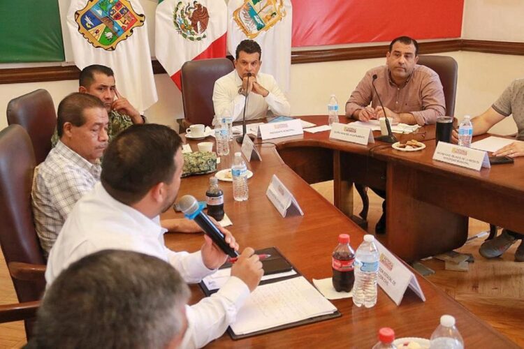Reconoce Alcalde compromiso de corporaciones e instituciones con la sociedad victorense.