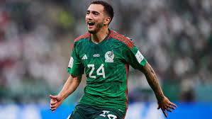 Luis Chávez expresa descontento tras debut en Europa: «parecíamos de fuerzas Básicas