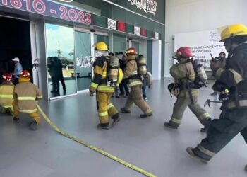Torre bicentenario bate récord en simulacro de incendio