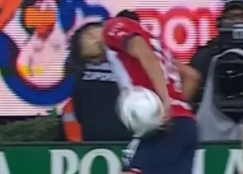 Faitelson al VAR de Chivas vs Pumas: ‘Son unos inútiles’