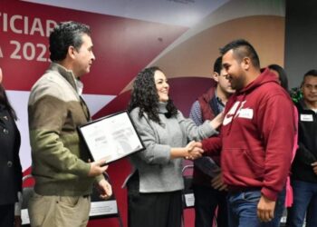 Secretaria del Trabajo da la bienvenida a trabajadores tamaulipecos tras estancia laboral en Canadá y EUA