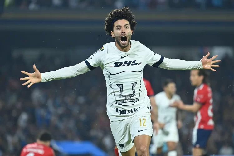 Pumas golea 3-0 a Chivas y espera rival en Semifinales del Apertura 2023