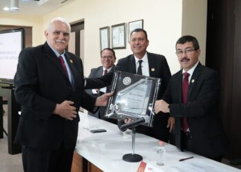 SUTAUAT celebra dos décadas de compromiso y servicio