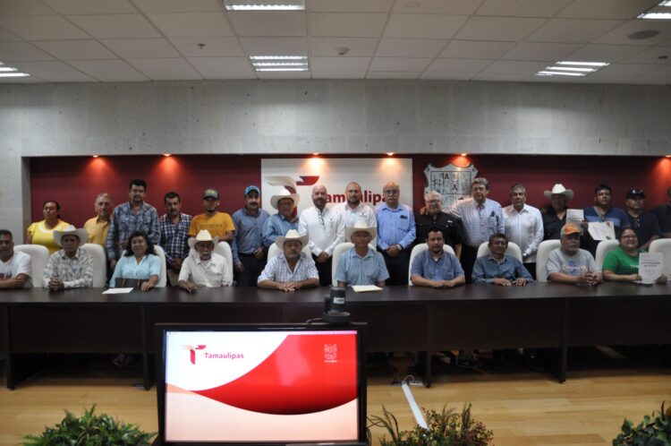 Entrega Recursos Hidráulicos autorizaciones de proyectos para el Programa de Infraestructura Hidroagrícola 2024