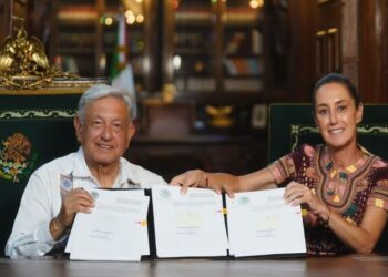Promulga AMLO reforma al Poder Judicial