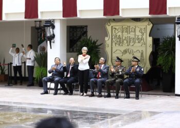 Inaugura Américo rehabilitación de Palacio de Gobierno de Tamaulipas y devela escudos de los 43 municipios