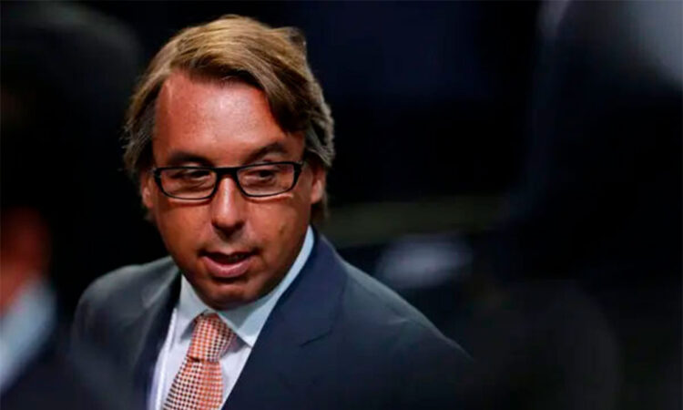 Deja Azcárraga Televisa por investigación de FIFA