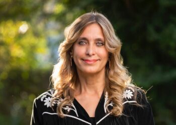 Preside la Doctora Maki Ortiz Comisión de Medio Ambiente, Recursos Naturales y Cambio Climático en el Senado de la República