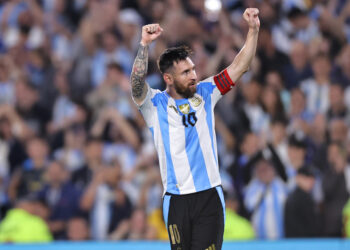 Con Messi, la campeona Argentina visita a un agonizante Chile, desesperado por una victoria