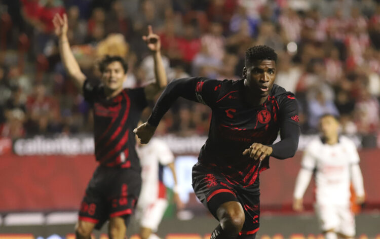 América negocia con la ‘Pantera’ Zúniga