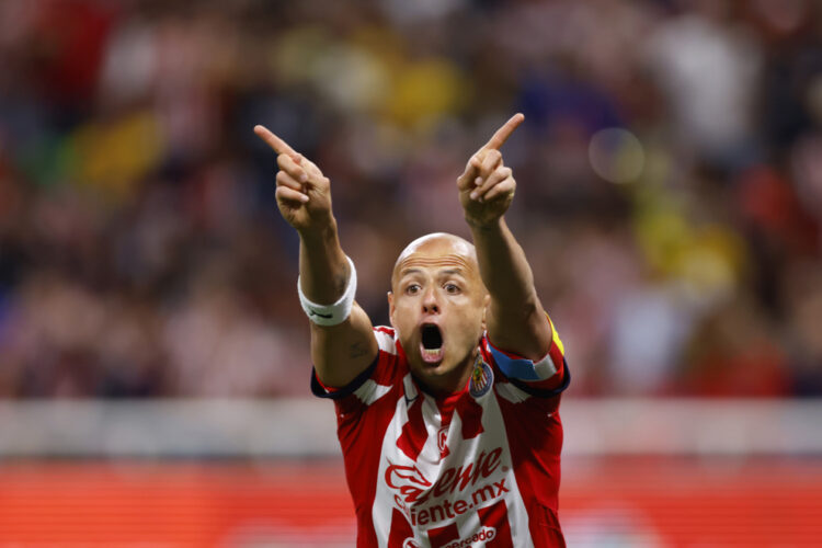 ‘Perdió la serenidad’: Enrique Meza aseguró que críticas afectaron de más a Chicharito Hernández